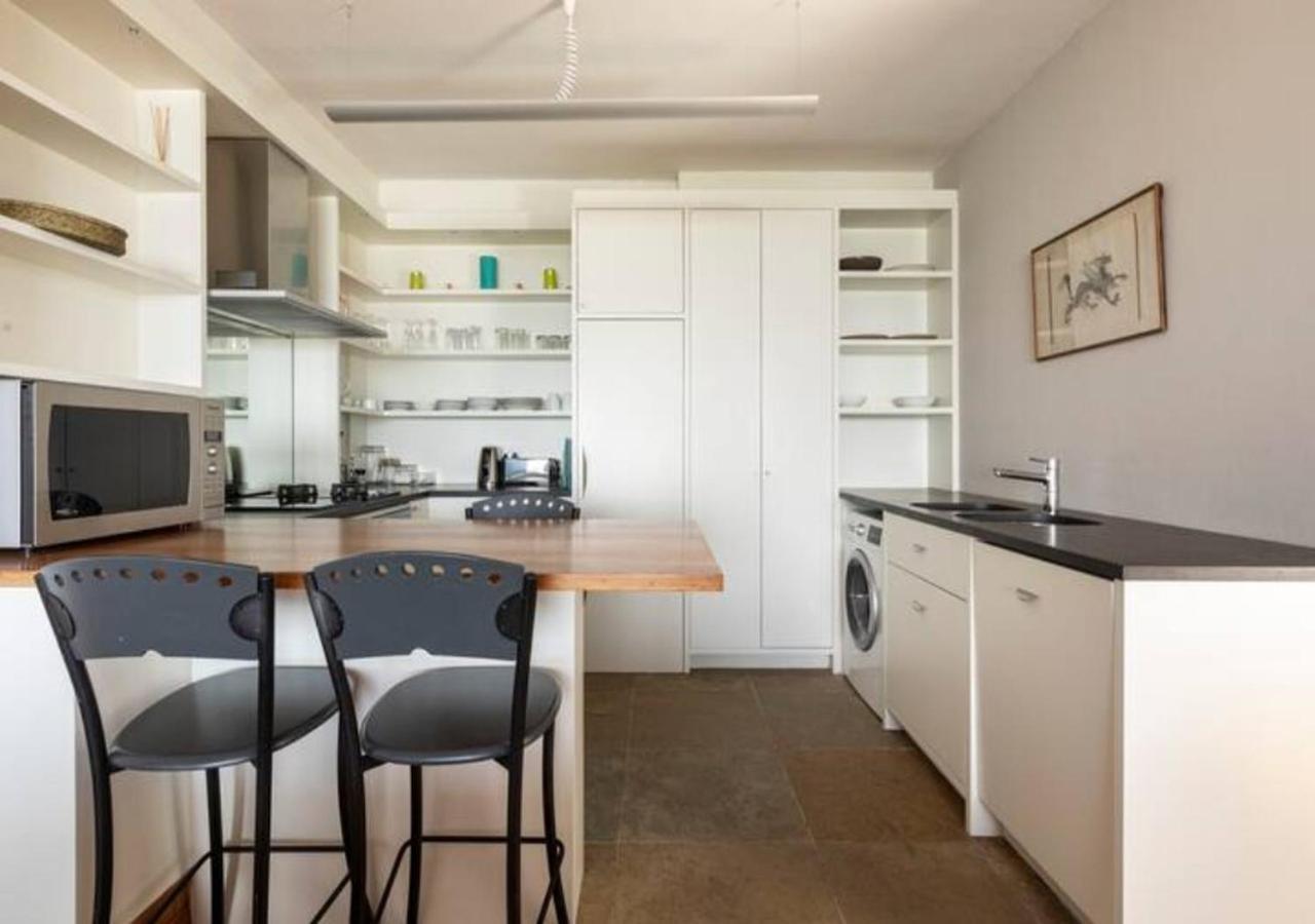 Seaview Apartment In Muizenberg Exterior photo
